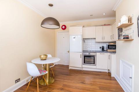 1 bedroom flat to rent, Walton Street, Chelsea, London, SW3