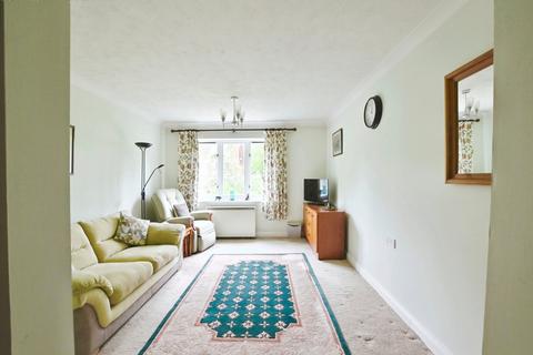 1 bedroom flat for sale, Havant Road, Waterlooville PO8