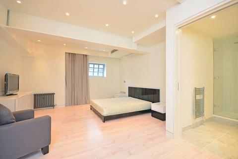 3 bedroom flat to rent, Marshall Street, Soho, London, W1F