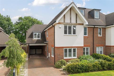 4 bedroom semi-detached house for sale, Pavilion Place, East Molesey, KT8