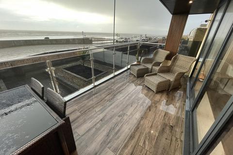 6 bedroom detached house for sale, Rossall Promenade, Cleveleys FY5