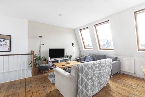 3 bedroom flat for sale, Munster Road, Fulham, SW6