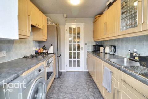 3 bedroom end of terrace house for sale, Willenhall Drive, Hayes