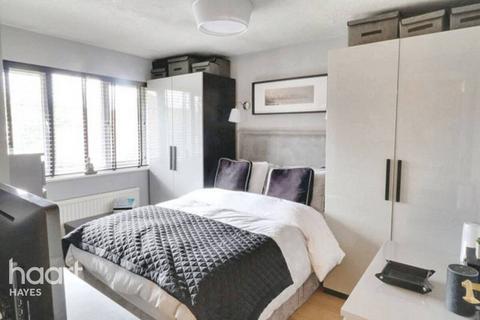 8 Willenhall Drive, Hayes, UB3 2UT