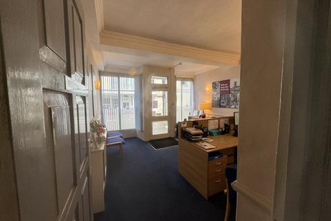Office to rent, Offices Cirencester, 10-12 Dollar Street, Cirencester, GL7 2AL