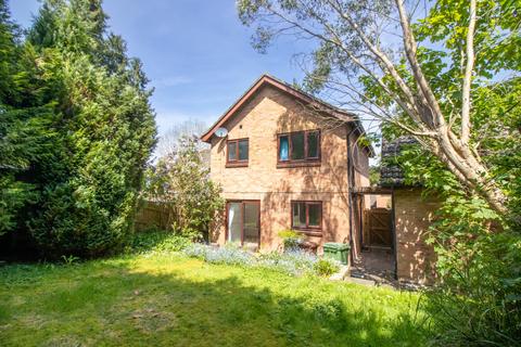 3 bedroom link detached house to rent, 35 Beech Road, Alresford, Hampshire, SO24