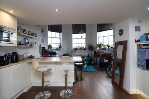 1 bedroom flat to rent, Old School Square, London E14
