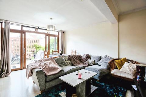 3 bedroom apartment for sale, Selsdon Road, South Croydon, CR2