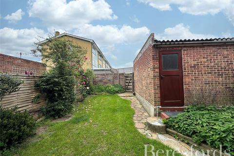 349 Upper Rainham Road, Hornchurch, RM12 4DB