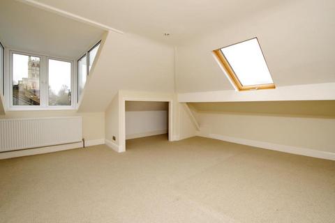 2 bedroom apartment to rent, Woodland Hill Crystal Palace SE19