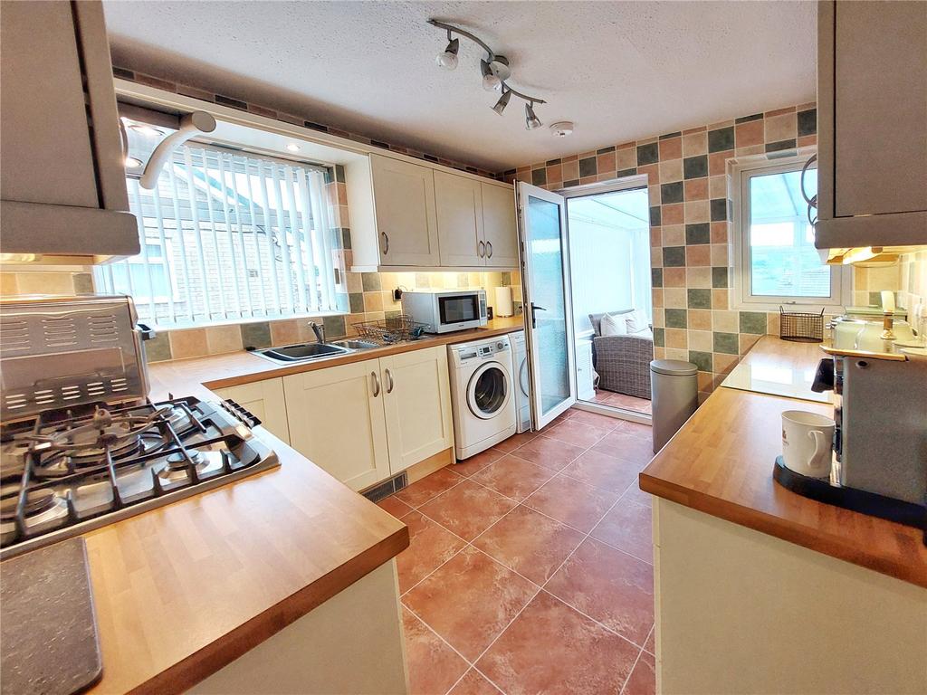 Fitted Kitchen