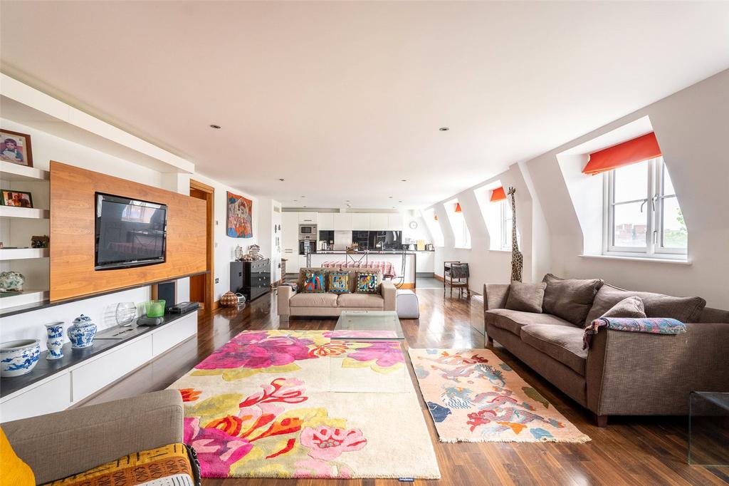 Open-Plan Reception