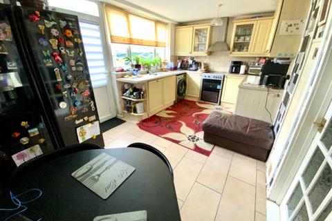 2 bedroom end of terrace house for sale, Eden Close, Daventry, NN11 4QZ