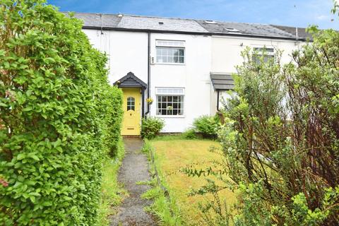 2 bedroom cottage for sale, Hollins Lane, Bury, BL9