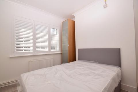 House share to rent, Leslie Park Road Croydon CR0