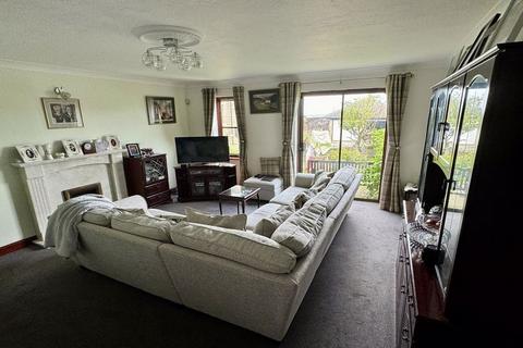 3 bedroom mews for sale, Willow Fields, Huddersfield, West Yorkshire
