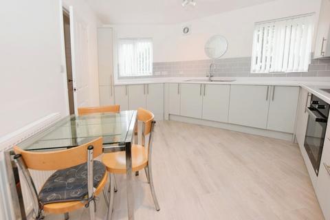3 bedroom semi-detached house to rent, Rolls Crescent, Hulme, Manchester, M15