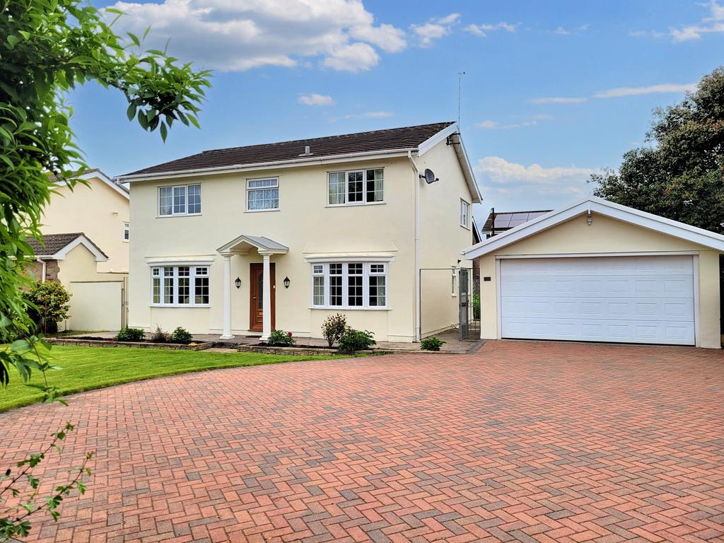 NEWTON NOTTAGE ROAD, NEWTON... 4 bed detached house for sale £565,000