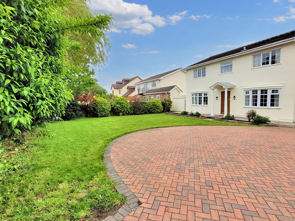 NEWTON NOTTAGE ROAD, NEWTON... 4 bed detached house for sale £565,000