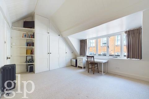 4 bedroom townhouse to rent, Meard Street, W1F