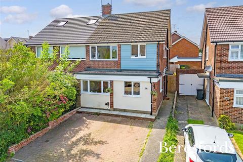 3 bedroom semi-detached house for sale, Hollywood Close, Chelmsford, CM2