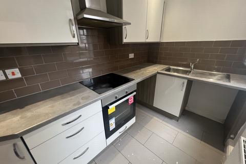 2 bedroom terraced house to rent, Vernon Road, Leicester, LE2