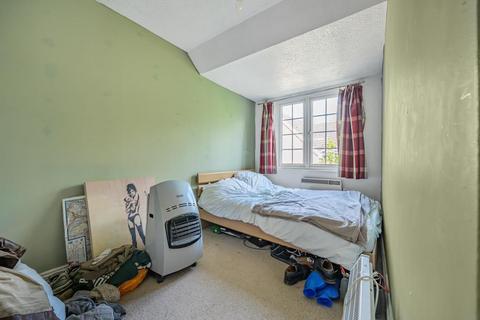 2 bedroom flat for sale, Newbury,  Berkshire,  RG14