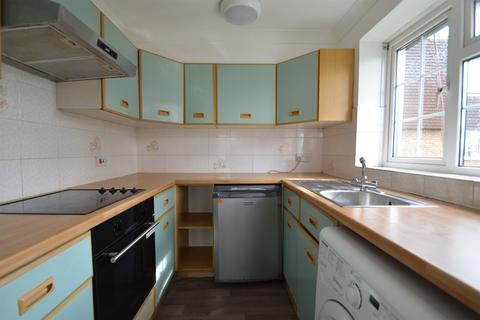 1 bedroom flat to rent, Chiltern Court, Rusper Road, Horsham, West Sussex, RH12