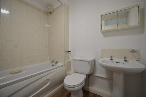 1 bedroom flat to rent, Chiltern Court, Rusper Road, Horsham, West Sussex, RH12