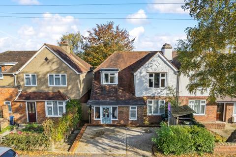 69 Fieldway, Chalfont St Peter, Gerrards Cross, SL9 9SQ