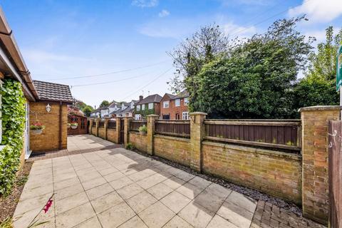 2 bedroom detached bungalow for sale,  1A The Close, Kettering NN15