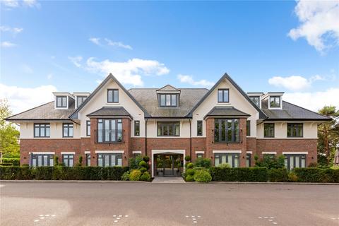 2 bedroom apartment for sale, Golf Drive, Camberley, Surrey, GU15