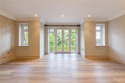 2 bedroom apartment for sale, Golf Drive, Camberley, Surrey, GU15