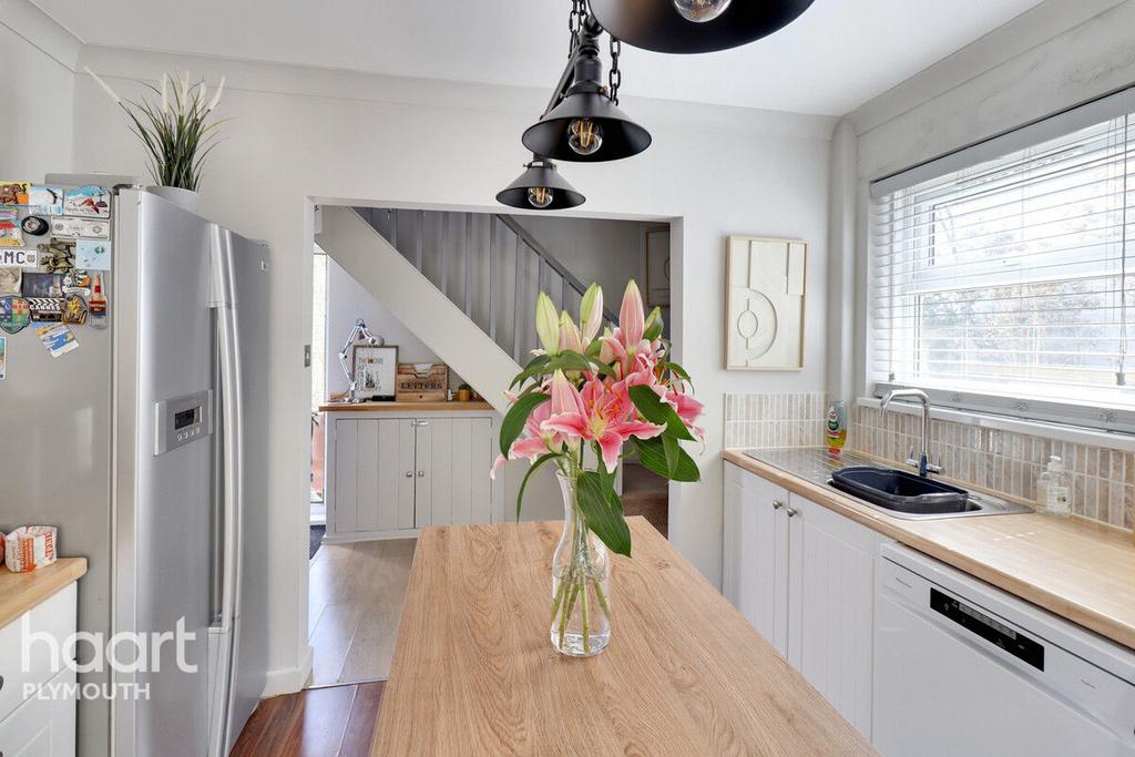 Pike Road, Plymouth 2 bed semidetached house £180,000