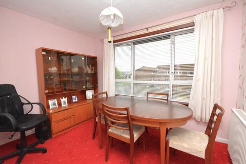 2 bedroom flat for sale, Lumley Court, Grangemouth, Stirlingshire, FK3 8BQ