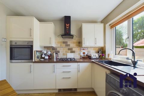 3 bedroom semi-detached house for sale, Cumberland Avenue, Leyland, PR25 1BH