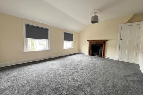 2 bedroom flat to rent, Camden Road, Tunbridge Wells
