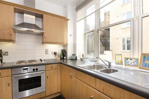 2 bedroom flat to rent, Vincent House, Pimlico, SW1P