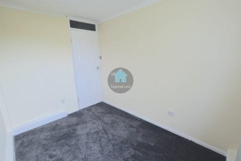 2 bedroom flat to rent, Whitbeck Court, Newcastle upon Tyne NE5