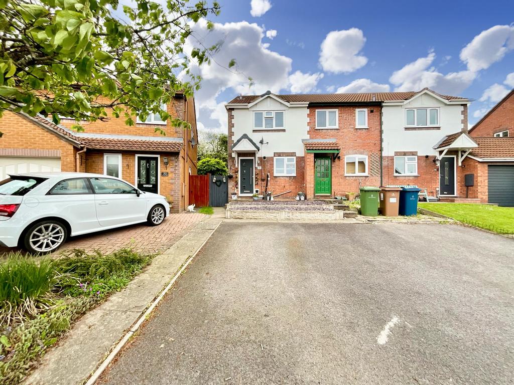 Kingsland Road, Stone, ST15 2 bed end of terrace house for sale £175,000