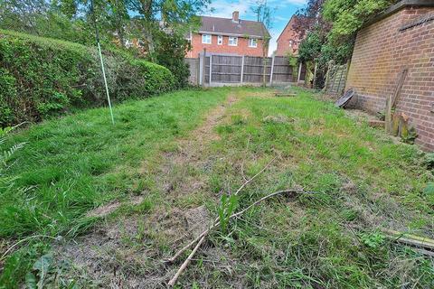14 Broughton Road, Finchfield, Wolverhampton, WV3 9AL