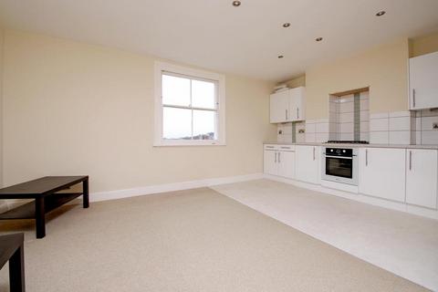 2 bedroom apartment to rent, Woodland Hill Crystal Palace SE19