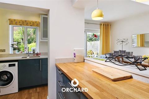 3 Kempton Close, Uxbridge, UB10 8RP