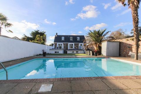 4 bedroom detached house to rent, Le Mont Cambrai, St. Lawrence, Jersey. JE3 1JN