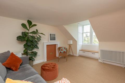 16/3 Clarendon Crescent, Edinburgh, EH4 1PU