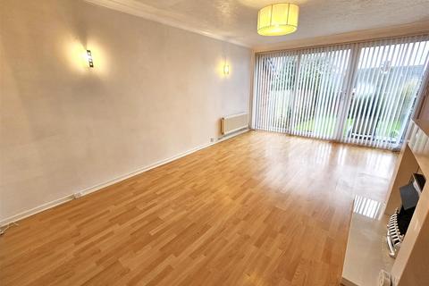 2 bedroom bungalow to rent, Bramley Close, Walsall, WS5