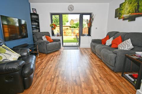 3 bedroom semi-detached house for sale, De Burgh Close, Broxbourne EN10