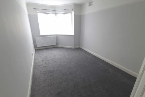 2 bedroom flat to rent, Church Lane, Kingsbury