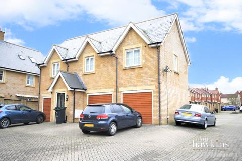 2 bedroom detached house to rent, Doulton Close, Redhouse, SN25