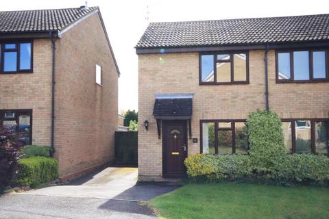 Royal Wootton Bassett - 2 bedroom semi-detached house to rent